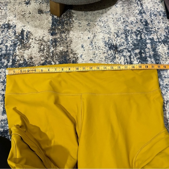 Old Navy Active Powersoft Go-Dry Yellow High-Rise Leggings Size 4X - Picture 7 of 9
